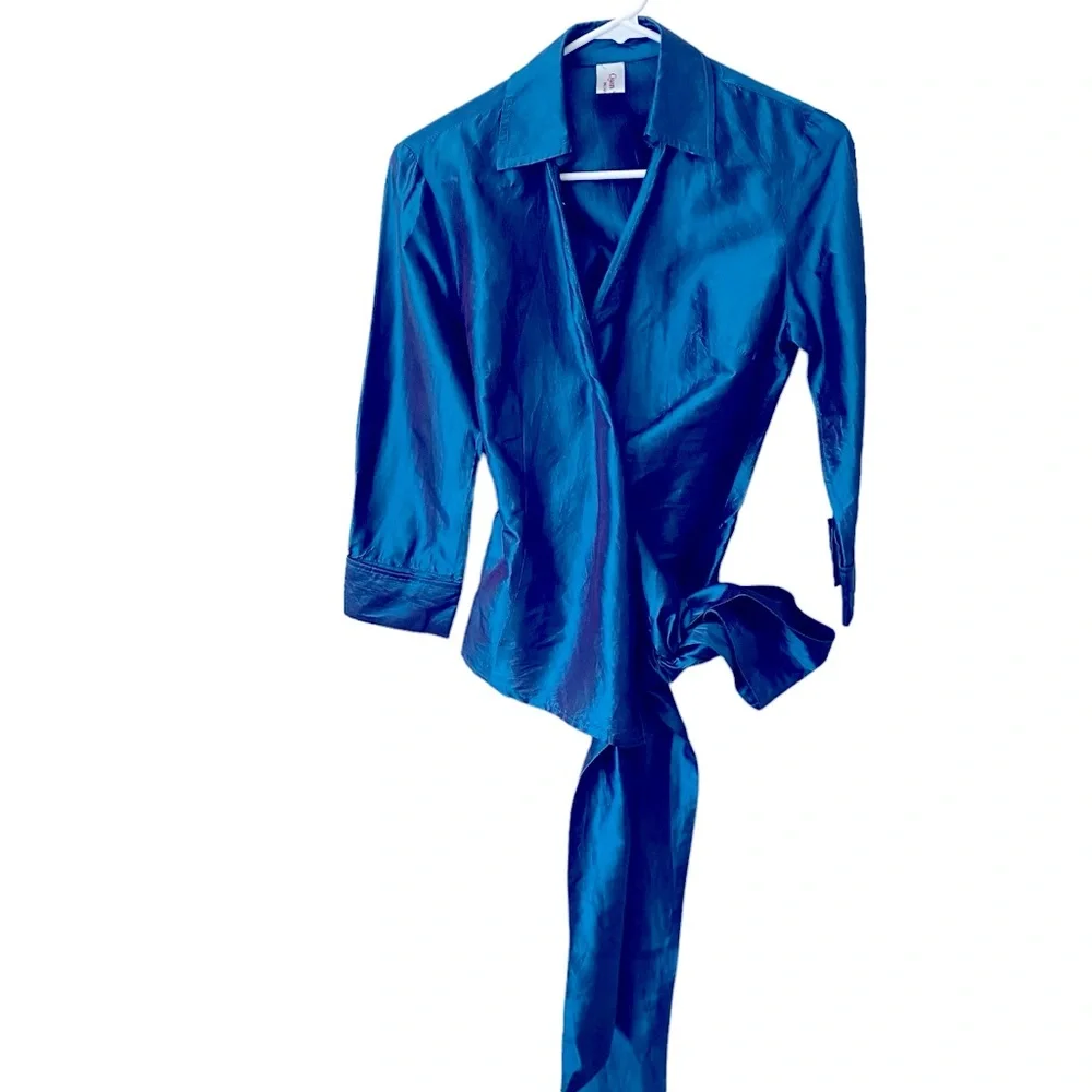 Queen Thai silk wrap front formal wear. Blue Medium - Picture 1 of 5